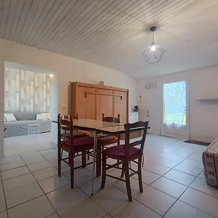 בית נופש La Petite Angloise Angles (Vendee)