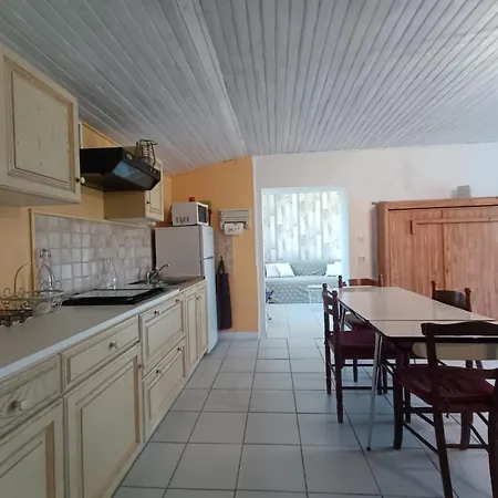 בית נופש La Petite Angloise Angles (Vendee)